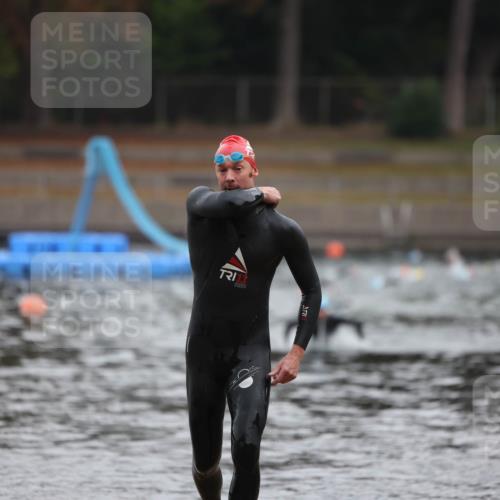 14.09.2025 - Stadtparktriathlon Michael Strokosch http://msf.ph/oto/8864995 14.09.2025 09:00:21 Schwimmen 416 meine-sportfotos.de
