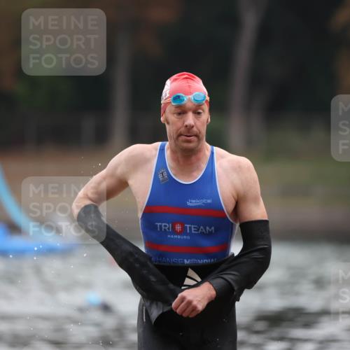 14.09.2025 - Stadtparktriathlon Michael Strokosch http://msf.ph/oto/8865011 14.09.2025 09:00:23 Schwimmen 416 meine-sportfotos.de