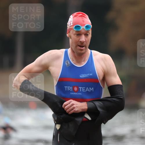 14.09.2025 - Stadtparktriathlon Michael Strokosch http://msf.ph/oto/8865015 14.09.2025 09:00:24 Schwimmen 416 meine-sportfotos.de