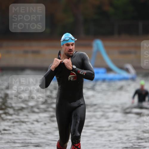 14.09.2025 - Stadtparktriathlon Michael Strokosch http://msf.ph/oto/8865034 14.09.2025 09:00:40 Schwimmen 435 meine-sportfotos.de