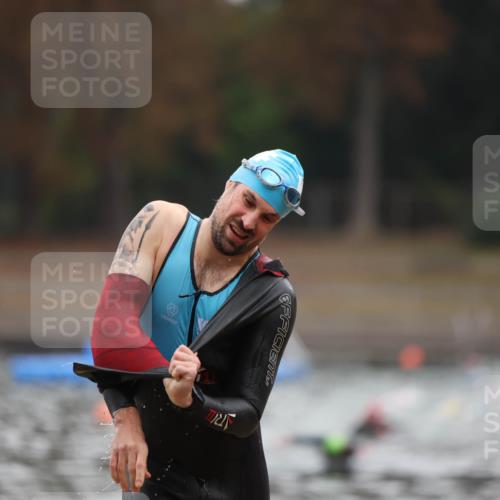 14.09.2025 - Stadtparktriathlon Michael Strokosch http://msf.ph/oto/8865043 14.09.2025 09:00:41 Schwimmen 435 meine-sportfotos.de