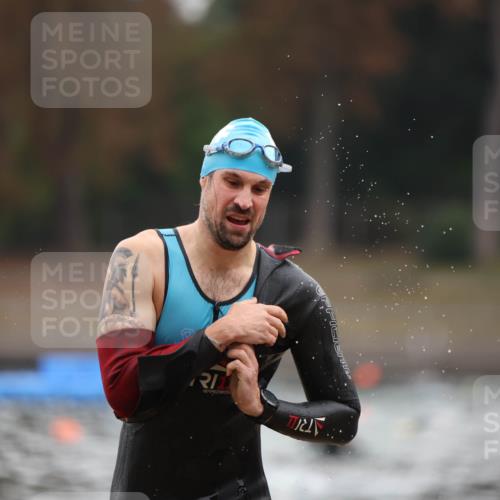 14.09.2025 - Stadtparktriathlon Michael Strokosch http://msf.ph/oto/8865044 14.09.2025 09:00:42 Schwimmen 435 meine-sportfotos.de