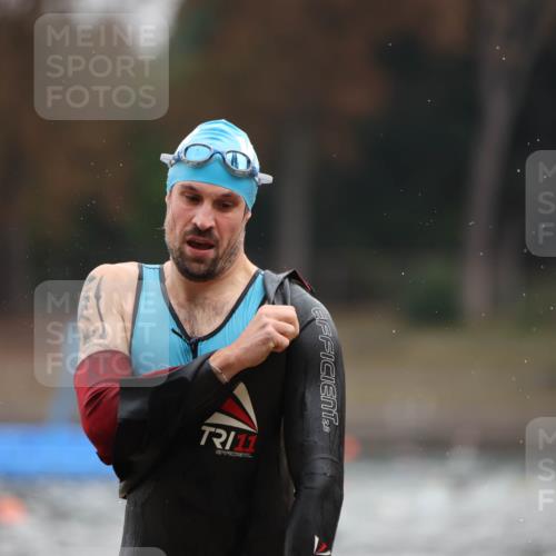 14.09.2025 - Stadtparktriathlon Michael Strokosch http://msf.ph/oto/8865046 14.09.2025 09:00:42 Schwimmen 435 meine-sportfotos.de