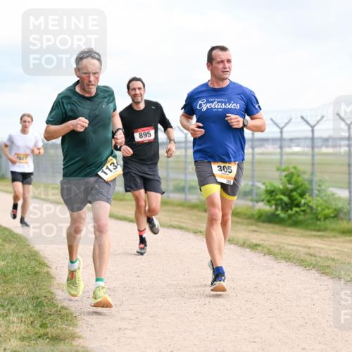 14.09.2025 - Airport Race Dr. Thomas Lammeyer http://msf.ph/oto/8865057 14.09.2025 12:05:22 Laufen 027, 1134, 895, 305, 305 meine-sportfotos.de