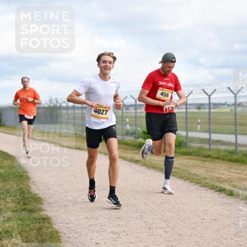 14.09.2025 - Airport Race Dr. Thomas Lammeyer http://msf.ph/oto/8865107 14.09.2025 12:05:26 Laufen 4027, 456 meine-sportfotos.de