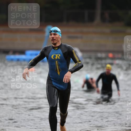14.09.2025 - Stadtparktriathlon Michael Strokosch http://msf.ph/oto/8865115 14.09.2025 09:01:12 Schwimmen 403, 431, 436 meine-sportfotos.de