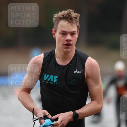 14.09.2025 - Stadtparktriathlon Michael Strokosch http://msf.ph/oto/8865159 14.09.2025 09:01:24 Schwimmen 386, 402, 403, 412, 436 meine-sportfotos.de