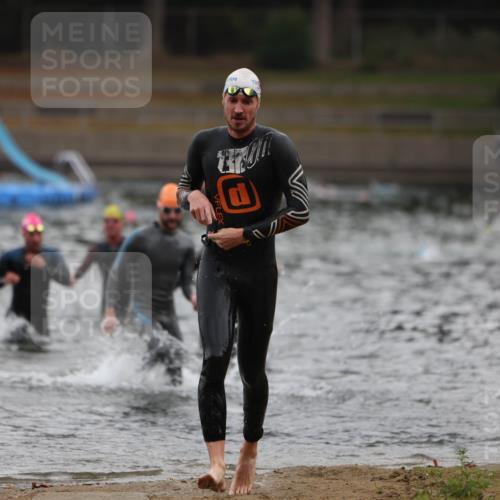 14.09.2025 - Stadtparktriathlon Michael Strokosch http://msf.ph/oto/8865160 14.09.2025 09:01:26 Schwimmen 386, 402, 403, 412, 436 meine-sportfotos.de
