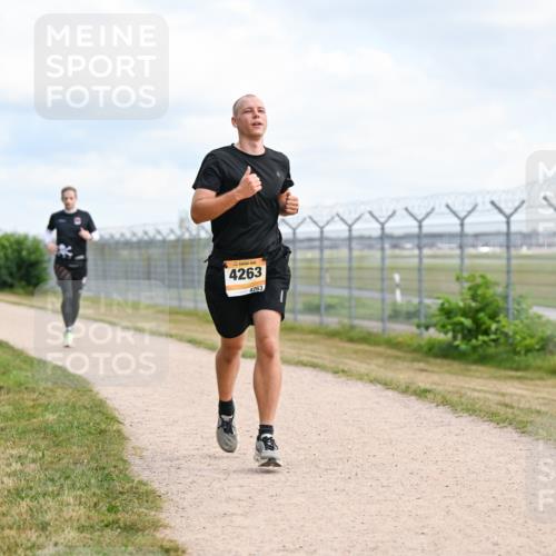 14.09.2025 - Airport Race Dr. Thomas Lammeyer http://msf.ph/oto/8865173 14.09.2025 12:05:31 Laufen 4263, 4263 meine-sportfotos.de