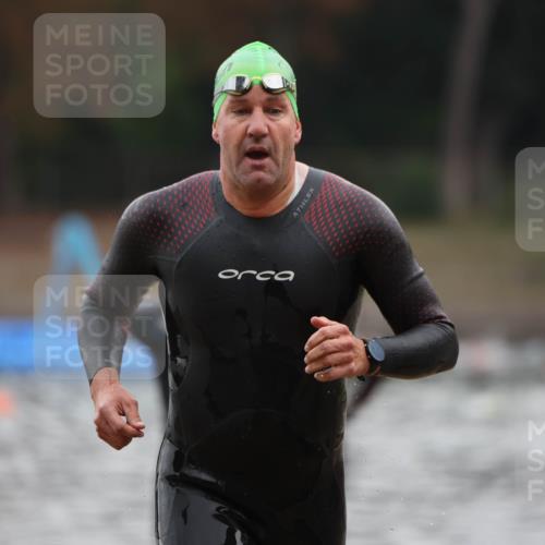 14.09.2025 - Stadtparktriathlon Michael Strokosch http://msf.ph/oto/8865199 14.09.2025 09:01:36 Schwimmen 386, 402, 404, 422 meine-sportfotos.de
