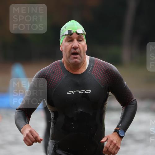 14.09.2025 - Stadtparktriathlon Michael Strokosch http://msf.ph/oto/8865201 14.09.2025 09:01:36 Schwimmen 386, 402, 404, 422 meine-sportfotos.de