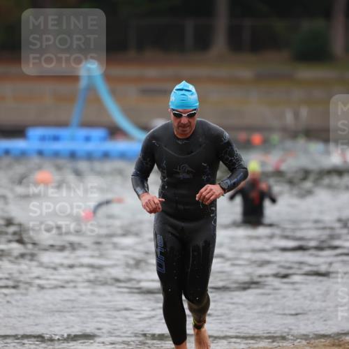 14.09.2025 - Stadtparktriathlon Michael Strokosch http://msf.ph/oto/8865224 14.09.2025 09:02:00 Schwimmen 397 meine-sportfotos.de
