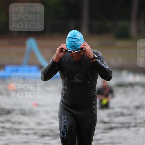 14.09.2025 - Stadtparktriathlon Michael Strokosch http://msf.ph/oto/8865233 14.09.2025 09:02:02 Schwimmen 397 meine-sportfotos.de
