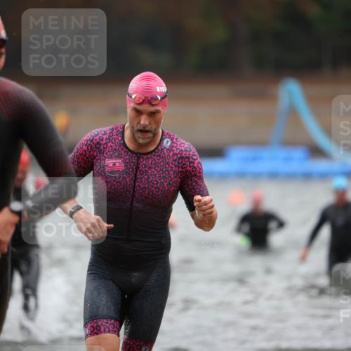 14.09.2025 - Stadtparktriathlon Michael Strokosch http://msf.ph/oto/8865323 14.09.2025 09:03:00 Schwimmen 393, 401, 425 meine-sportfotos.de