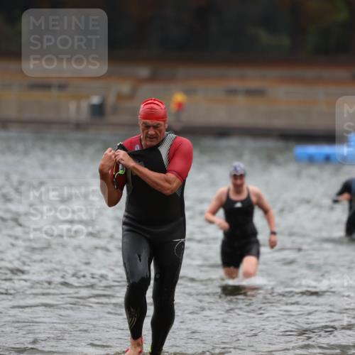 14.09.2025 - Stadtparktriathlon Michael Strokosch http://msf.ph/oto/8865328 14.09.2025 09:03:03 Schwimmen 382, 393, 400, 401, 410, 425 meine-sportfotos.de