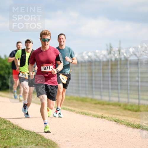 14.09.2025 - Airport Race Dr. Thomas Lammeyer http://msf.ph/oto/8865332 14.09.2025 12:05:46 Laufen 318, 871, 1911 meine-sportfotos.de