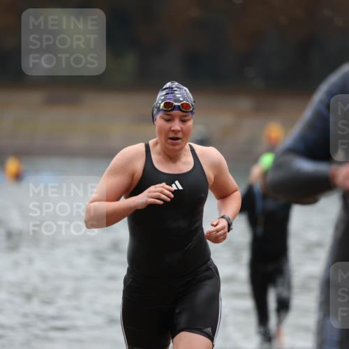 14.09.2025 - Stadtparktriathlon Michael Strokosch http://msf.ph/oto/8865356 14.09.2025 09:03:13 Schwimmen 382, 389, 392, 400, 410, 418, 430, 437 meine-sportfotos.de