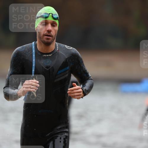 14.09.2025 - Stadtparktriathlon Michael Strokosch http://msf.ph/oto/8865374 14.09.2025 09:03:18 Schwimmen 382, 387, 389, 392, 418, 430, 437 meine-sportfotos.de