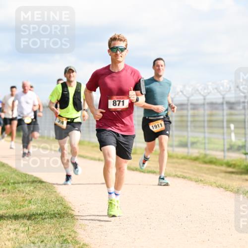 14.09.2025 - Airport Race Dr. Thomas Lammeyer http://msf.ph/oto/8865375 14.09.2025 12:05:49 Laufen 318, 871, 1911 meine-sportfotos.de