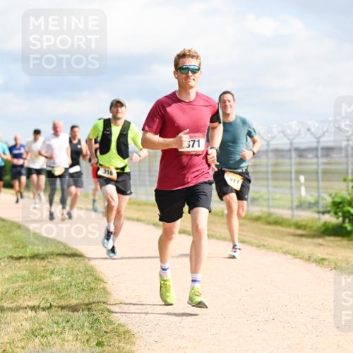 14.09.2025 - Airport Race Dr. Thomas Lammeyer http://msf.ph/oto/8865384 14.09.2025 12:05:49 Laufen 318, 371, 1911 meine-sportfotos.de