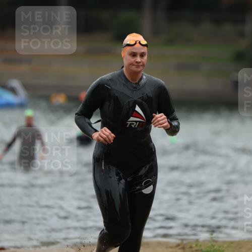 14.09.2025 - Stadtparktriathlon Michael Strokosch http://msf.ph/oto/8865400 14.09.2025 09:03:28 Schwimmen 387, 430, 434 meine-sportfotos.de