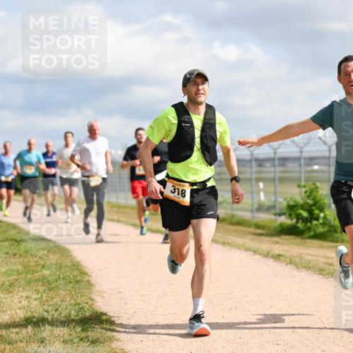14.09.2025 - Airport Race Dr. Thomas Lammeyer http://msf.ph/oto/8865414 14.09.2025 12:05:52 Laufen 318, 1911 meine-sportfotos.de