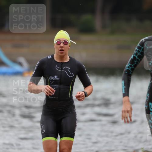 14.09.2025 - Stadtparktriathlon Michael Strokosch http://msf.ph/oto/8865548 14.09.2025 09:04:14 Schwimmen 395, 398, 399, 420, 423 meine-sportfotos.de