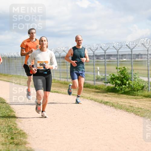 14.09.2025 - Airport Race Dr. Thomas Lammeyer http://msf.ph/oto/8865554 14.09.2025 12:06:01 Laufen 234, 4251, 96 meine-sportfotos.de