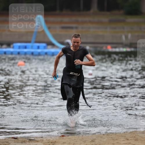 14.09.2025 - Stadtparktriathlon Michael Strokosch http://msf.ph/oto/8865573 14.09.2025 09:04:54 Schwimmen 432 meine-sportfotos.de