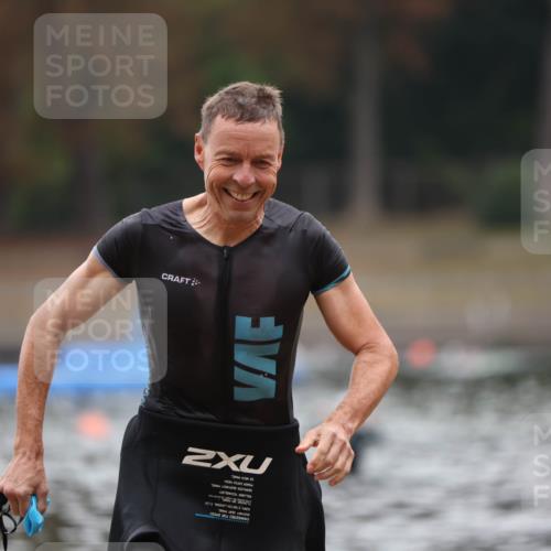 14.09.2025 - Stadtparktriathlon Michael Strokosch http://msf.ph/oto/8865598 14.09.2025 09:04:58 Schwimmen 432 meine-sportfotos.de