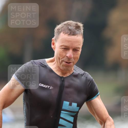 14.09.2025 - Stadtparktriathlon Michael Strokosch http://msf.ph/oto/8865602 14.09.2025 09:04:59 Schwimmen 432 meine-sportfotos.de
