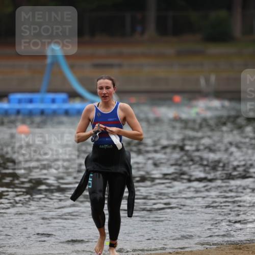 14.09.2025 - Stadtparktriathlon Michael Strokosch http://msf.ph/oto/8865613 14.09.2025 09:05:20 Schwimmen 415 meine-sportfotos.de
