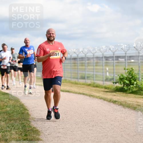 14.09.2025 - Airport Race Dr. Thomas Lammeyer http://msf.ph/oto/8865619 14.09.2025 12:06:05 Laufen 51 meine-sportfotos.de