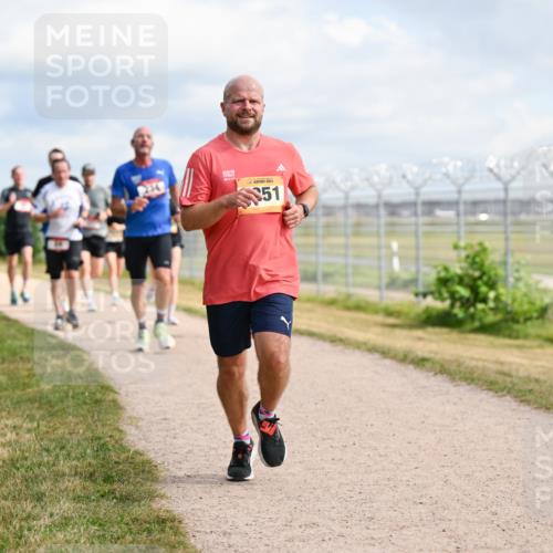14.09.2025 - Airport Race Dr. Thomas Lammeyer http://msf.ph/oto/8865633 14.09.2025 12:06:06 Laufen 51 meine-sportfotos.de