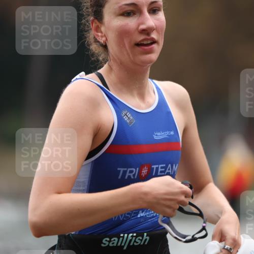 14.09.2025 - Stadtparktriathlon Michael Strokosch http://msf.ph/oto/8865637 14.09.2025 09:05:25 Schwimmen 415 meine-sportfotos.de