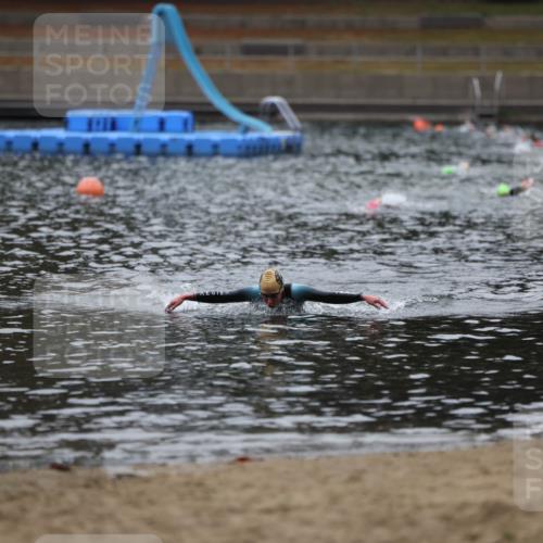14.09.2025 - Stadtparktriathlon Michael Strokosch http://msf.ph/oto/8865640 14.09.2025 09:10:21 Schwimmen 473 meine-sportfotos.de