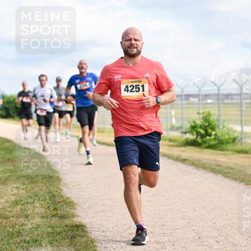 14.09.2025 - Airport Race Dr. Thomas Lammeyer http://msf.ph/oto/8865641 14.09.2025 12:06:06 Laufen 4251 meine-sportfotos.de