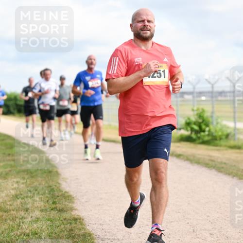 14.09.2025 - Airport Race Dr. Thomas Lammeyer http://msf.ph/oto/8865648 14.09.2025 12:06:06 Laufen 451 meine-sportfotos.de