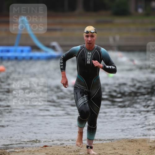 14.09.2025 - Stadtparktriathlon Michael Strokosch http://msf.ph/oto/8865662 14.09.2025 09:10:30 Schwimmen 473 meine-sportfotos.de
