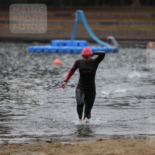 14.09.2025 - Stadtparktriathlon Michael Strokosch http://msf.ph/oto/8865684 14.09.2025 09:10:48 Schwimmen 484 meine-sportfotos.de
