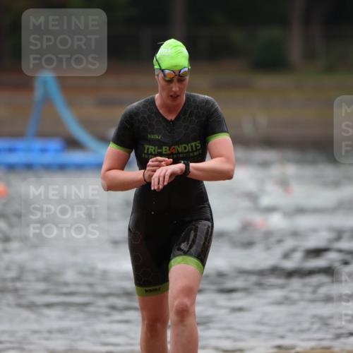 14.09.2025 - Stadtparktriathlon Michael Strokosch http://msf.ph/oto/8865724 14.09.2025 09:11:00 Schwimmen 487, 488 meine-sportfotos.de