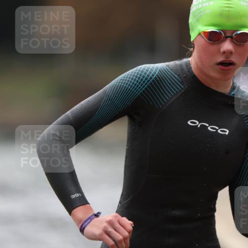 14.09.2025 - Stadtparktriathlon Michael Strokosch http://msf.ph/oto/8865757 14.09.2025 09:11:10 Schwimmen 487 meine-sportfotos.de