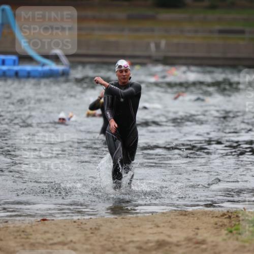 14.09.2025 - Stadtparktriathlon Michael Strokosch http://msf.ph/oto/8865783 14.09.2025 09:11:28 Schwimmen 457 meine-sportfotos.de