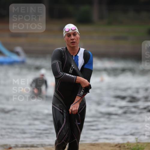 14.09.2025 - Stadtparktriathlon Michael Strokosch http://msf.ph/oto/8865797 14.09.2025 09:11:32 Schwimmen 457, 478 meine-sportfotos.de