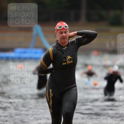 14.09.2025 - Stadtparktriathlon Michael Strokosch http://msf.ph/oto/8865819 14.09.2025 09:11:41 Schwimmen 456, 478, 501 meine-sportfotos.de