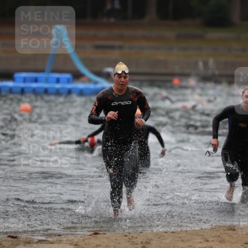 14.09.2025 - Stadtparktriathlon Michael Strokosch http://msf.ph/oto/8865828 14.09.2025 09:11:47 Schwimmen 453, 456, 478, 501 meine-sportfotos.de