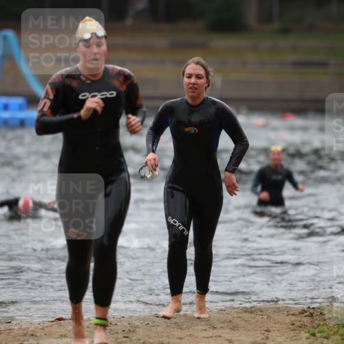 14.09.2025 - Stadtparktriathlon Michael Strokosch http://msf.ph/oto/8865839 14.09.2025 09:11:49 Schwimmen 453, 456, 460, 462, 501 meine-sportfotos.de