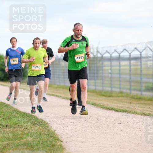 14.09.2025 - Airport Race Dr. Thomas Lammeyer http://msf.ph/oto/8865853 14.09.2025 12:06:23 Laufen 1720, 1745, 4165 meine-sportfotos.de