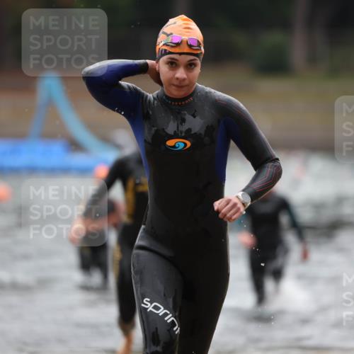 14.09.2025 - Stadtparktriathlon Michael Strokosch http://msf.ph/oto/8865865 14.09.2025 09:11:57 Schwimmen 453, 456, 460, 462, 475 meine-sportfotos.de