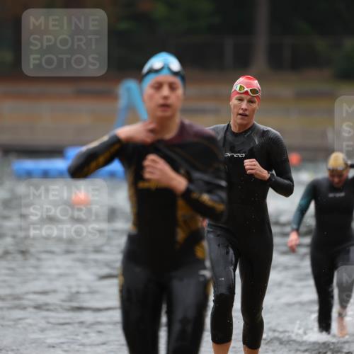 14.09.2025 - Stadtparktriathlon Michael Strokosch http://msf.ph/oto/8865874 14.09.2025 09:11:59 Schwimmen 452, 453, 460, 462, 475 meine-sportfotos.de